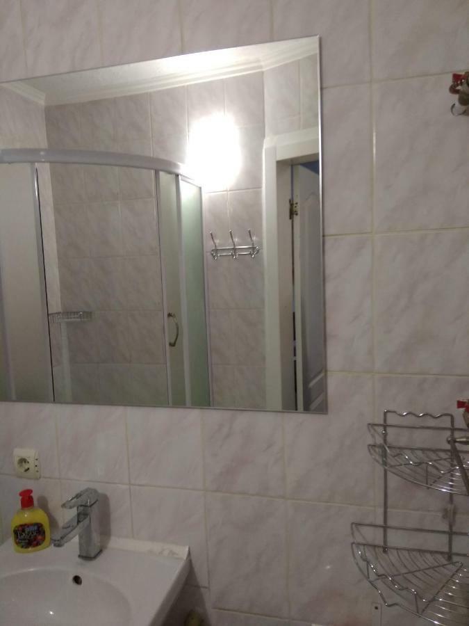 Студия В Центре Скала Khmelʼnytsʼkyy Εξωτερικό φωτογραφία